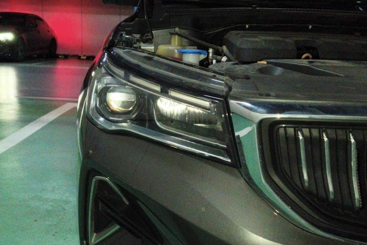 Used Geely Auto Emgrand 2022 4th Generation 1.5L CVT Luxury Model Right Front Headlight