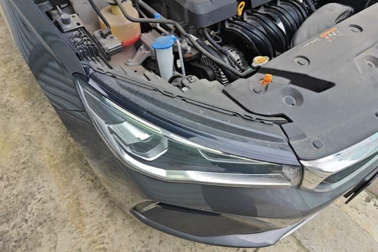 Used Geely Auto Emgrand 2022 4th Generation 1.5L CVT Elite Model Right Front Headlight