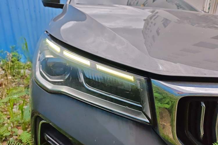 Used Geely Auto Emgrand 2022 4th Generation 1.5L CVT Luxury Model Right Front Headlight