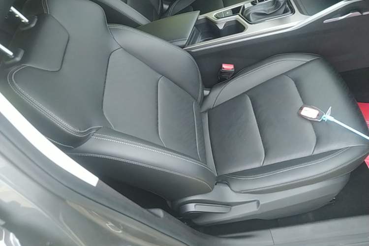 Used Geely Auto Emgrand 2022 4th Generation 1.5L CVT Elite Model Right Front Seat