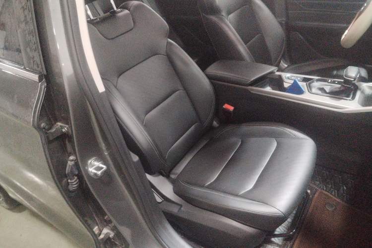 Used Geely Auto Emgrand 2022 4th Generation 1.5L CVT Luxury Model Right Front Seat