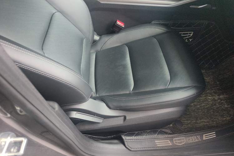 Used Geely Auto Emgrand 2022 4th Generation 1.5L CVT Luxury Model Right Front Seat