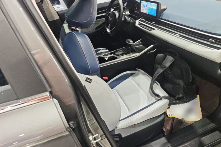 Used Geely Auto Emgrand 2022 4th Generation 1.5L CVT Flagship Model Right Front Seat