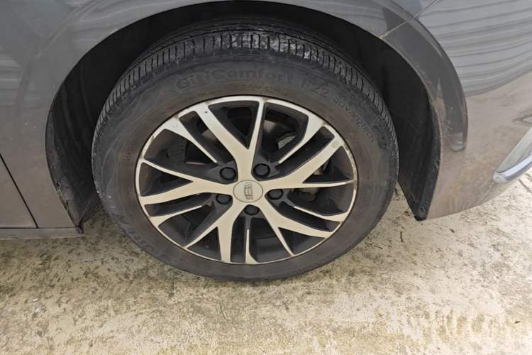 Used Geely Auto Emgrand 2022 4th Generation 1.5L CVT Elite Model Right Front Wheel Hub