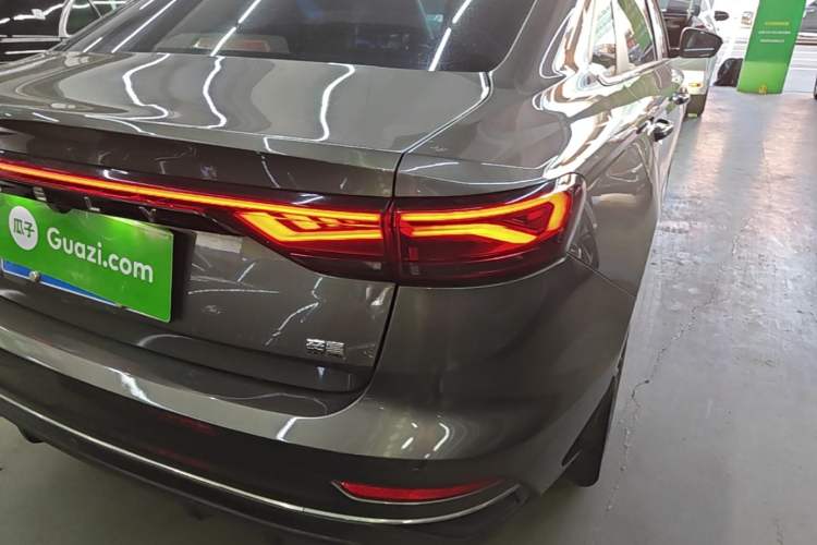 Used Geely Auto Emgrand 2022 4th Generation 1.5L CVT Luxury Model Right Rear Taillight