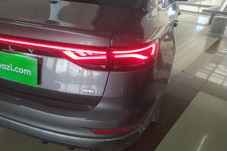 Used Geely Auto Emgrand 2022 4th Generation 1.5L CVT Luxury Model Right Rear Taillight