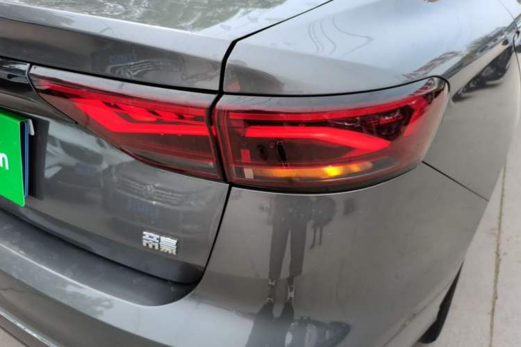 Used Geely Auto Emgrand 2022 4th Generation 1.5L CVT Elite Model Right Rear Taillight