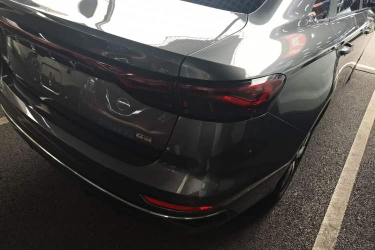 Used Geely Auto Emgrand 2022 4th Generation 1.5L CVT Luxury Model Right Rear Taillight