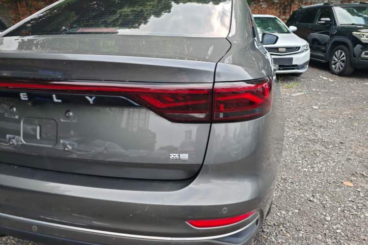 Used Geely Auto Emgrand 2022 4th Generation 1.5L CVT Luxury Model Right Rear Taillight