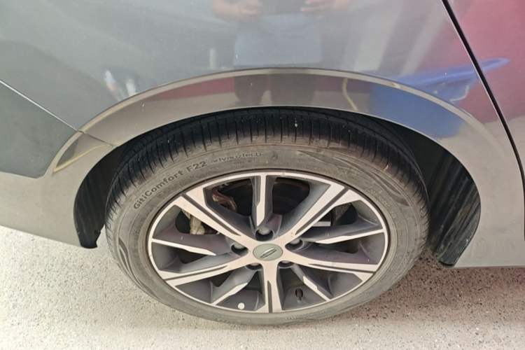 Used Geely Auto Emgrand 2022 4th Generation 1.5L CVT Luxury Model Right Rear Wheel Hub