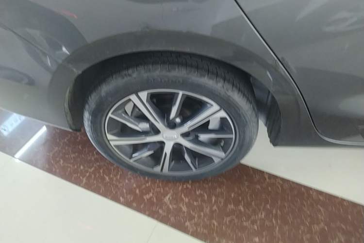 Used Geely Auto Emgrand 2022 4th Generation 1.5L CVT Luxury Model Right Rear Wheel Hub