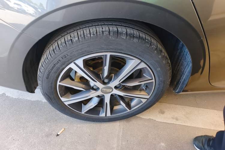 Used Geely Auto Emgrand 2022 4th Generation 1.5L CVT Luxury Model Right Rear Wheel Hub