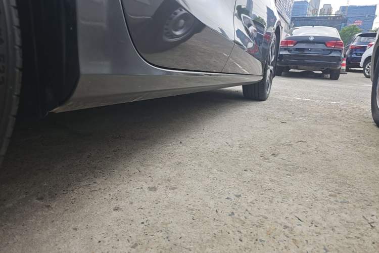 Used Geely Auto Emgrand 2022 4th Generation 1.5L CVT Luxury Model Right Side Sill