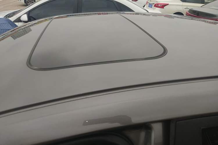 Used Geely Auto Emgrand 2022 4th Generation 1.5L CVT Elite Model Roof