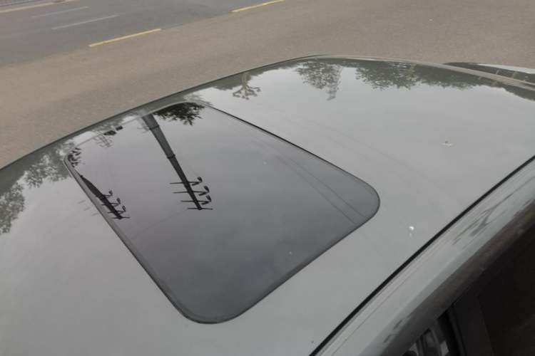Used Geely Auto Emgrand 2022 4th Generation 1.5L CVT Flagship Model Roof