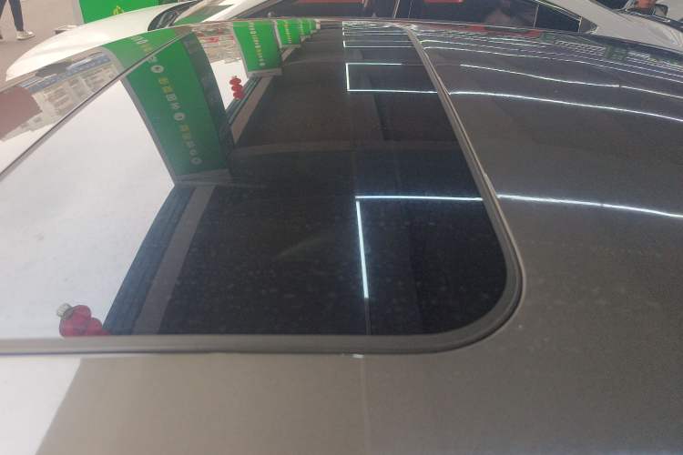 Used Geely Auto Emgrand 2022 4th Generation 1.5L CVT Luxury Model Roof