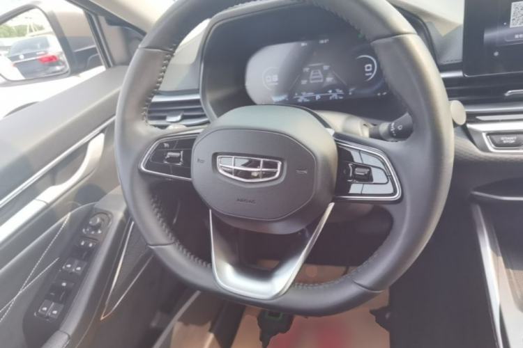 Used Geely Auto Emgrand 2022 4th Generation 1.5L CVT Elite Model Steering Wheel