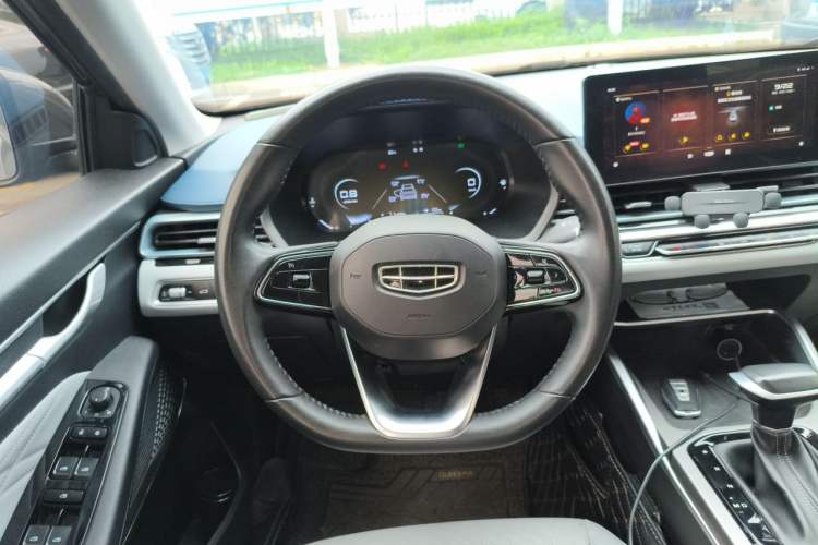 Used Geely Auto Emgrand 2022 4th Generation 1.5L CVT Flagship Model Steering Wheel