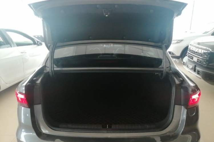 Used Geely Auto Emgrand 2022 4th Generation 1.5L CVT Luxury Model Trunk