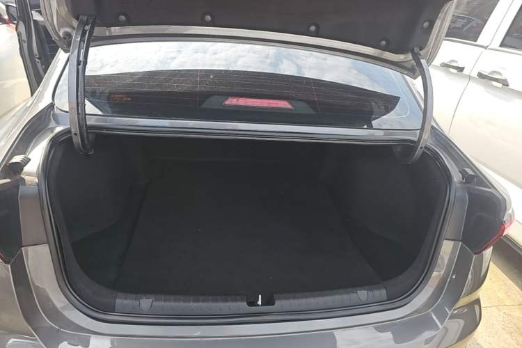 Used Geely Auto Emgrand 2022 4th Generation 1.5L CVT Luxury Model Trunk