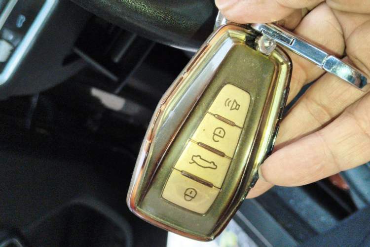 Used Geely Auto Emgrand 2022 4th Generation 1.5L CVT Luxury Model Vehicle Key