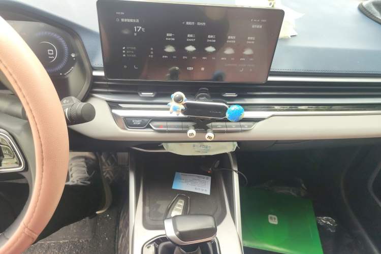 Used Geely Auto Emgrand 2022 4th Generation 1.5L CVT Flagship Model Audio And AC Panel