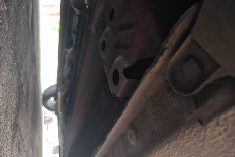 Used Geely Auto Emgrand 2022 4th Generation 1.5L CVT Flagship Model Chassis Front Left