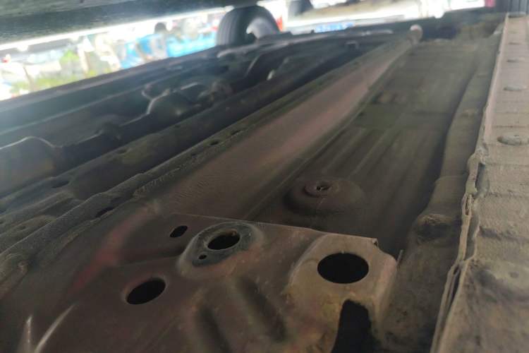 Used Geely Auto Emgrand 2022 4th Generation 1.5L CVT Flagship Model Chassis Front Right