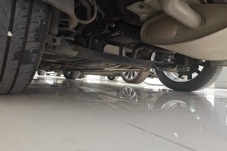 Used Geely Auto Emgrand 2022 4th Generation 1.5L CVT Luxury Model Chassis Rear Left