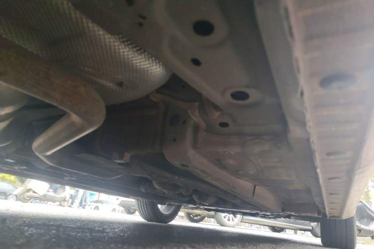 Used Geely Auto Emgrand 2022 4th Generation 1.5L CVT Flagship Model Chassis Rear Right