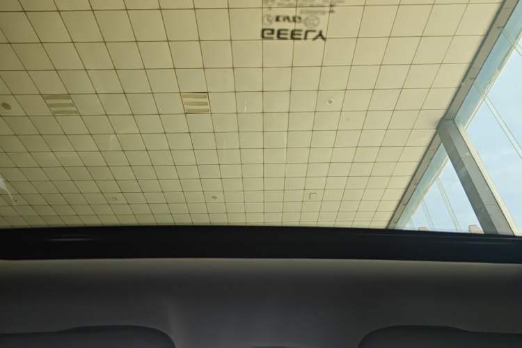 Used Geely Auto Emgrand 2022 4th Generation 1.5L CVT Luxury Model Headliner