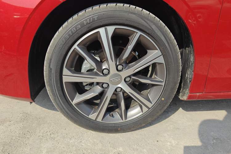 Used Geely Auto Emgrand 2022 4th Generation 1.5L CVT Luxury Model Left Front Wheel Hub