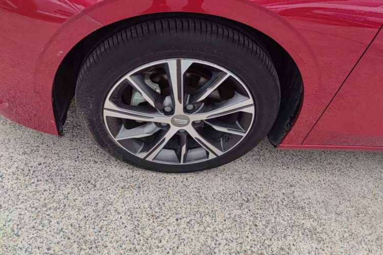 Used Geely Auto Emgrand 2022 4th Generation 1.5L CVT Luxury Model Left Front Wheel Hub