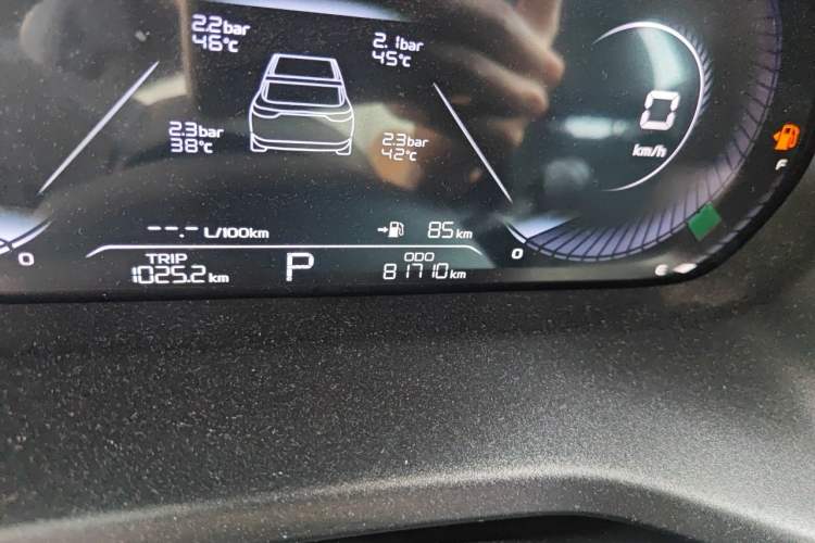 Used Geely Auto Emgrand 2022 4th Generation 1.5L CVT Luxury Model Odometer Close Up