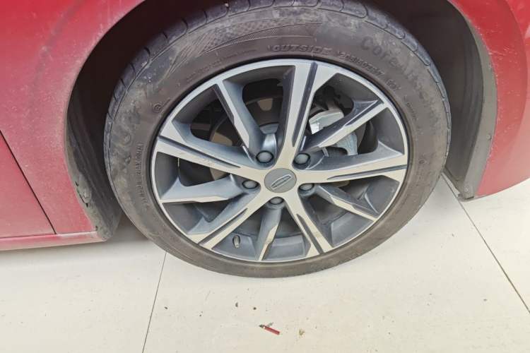 Used Geely Auto Emgrand 2022 4th Generation 1.5L CVT Luxury Model Right Front Wheel Hub