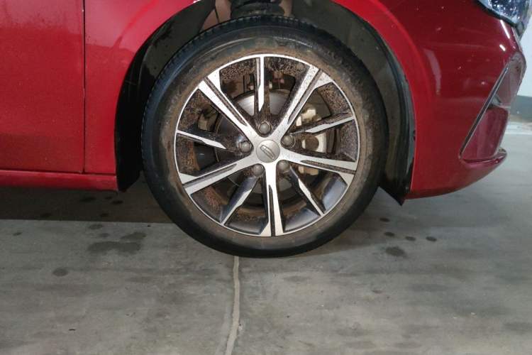 Used Geely Auto Emgrand 2022 4th Generation 1.5L CVT Luxury Model Right Front Wheel Hub