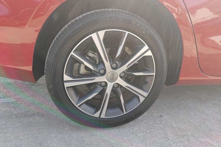 Used Geely Auto Emgrand 2022 4th Generation 1.5L CVT Luxury Model Right Rear Wheel Hub