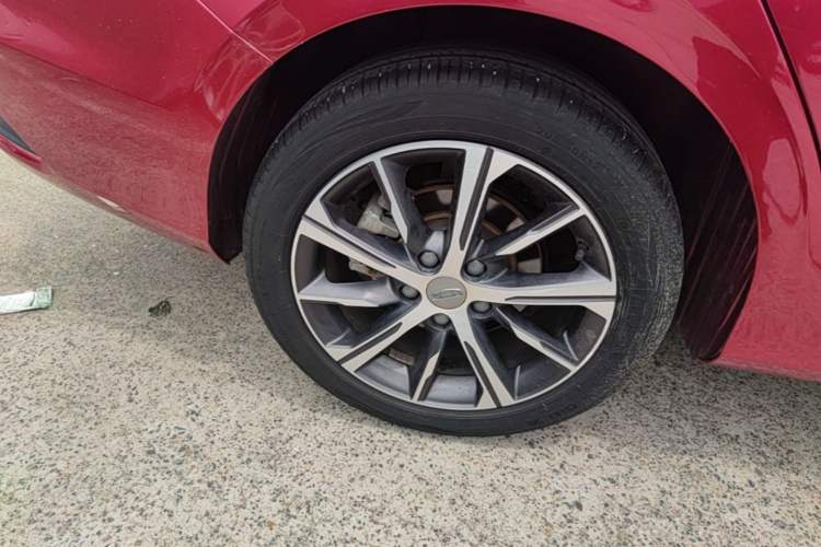 Used Geely Auto Emgrand 2022 4th Generation 1.5L CVT Luxury Model Right Rear Wheel Hub