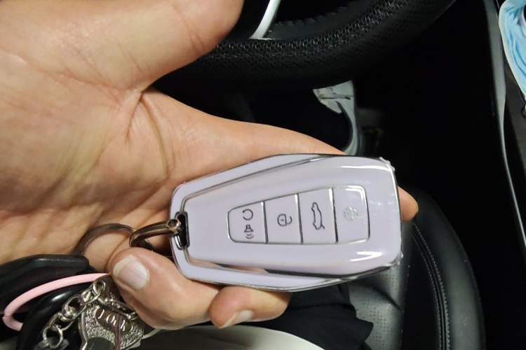 Used Geely Auto Emgrand 2022 4th Generation 1.5L CVT Elite Model Vehicle Key