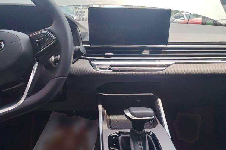 Used Geely Auto Emgrand 2022 4th Generation 1.5L CVT Luxury Model Center Console