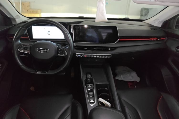 Used Geely Auto Emgrand 2022 4th Generation 1.5L CVT Flagship Model Center Console