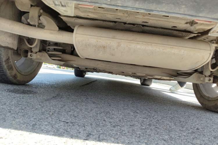 Used Geely Auto Emgrand 2022 4th Generation 1.5L CVT Flagship Model Chassis Rear