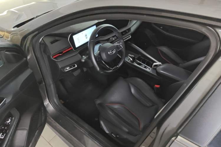 Used Geely Auto Emgrand 2022 4th Generation 1.5L CVT Flagship Model Driver Seat