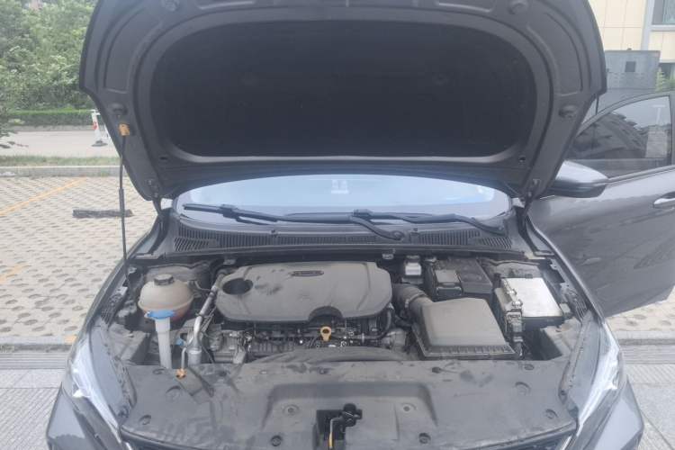 Used Geely Auto Emgrand  Engine Bay