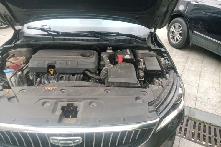 Used Geely Auto Emgrand 2022 4th Generation 1.5L CVT Flagship Model Engine Bay Left