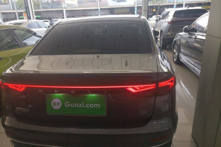 Used Geely Auto Emgrand 2022 4th Generation 1.5L CVT Flagship Model Exterior 4