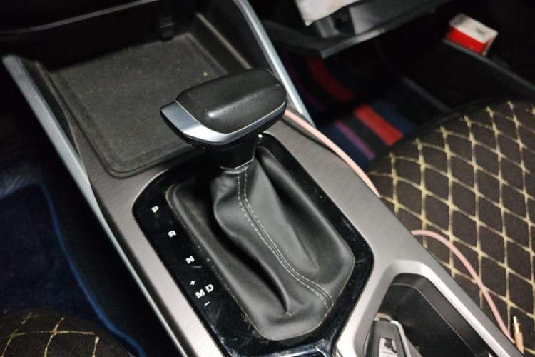 Used Geely Auto Emgrand 2022 4th Generation 1.5L CVT Luxury Model Gear Lever