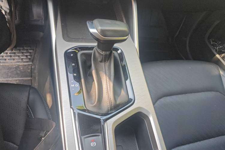 Used Geely Auto Emgrand 2022 4th Generation 1.5L CVT Luxury Model Gear Lever