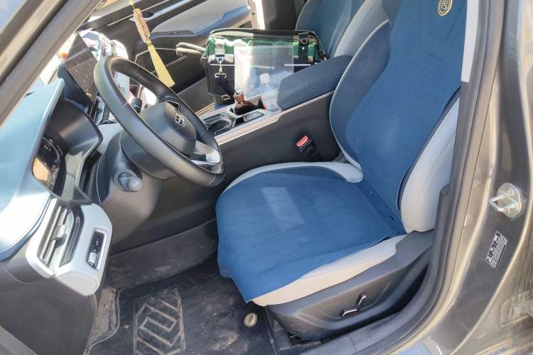 Used Geely Auto Emgrand 2022 4th Generation 1.5L CVT Flagship Model Left Front Seat