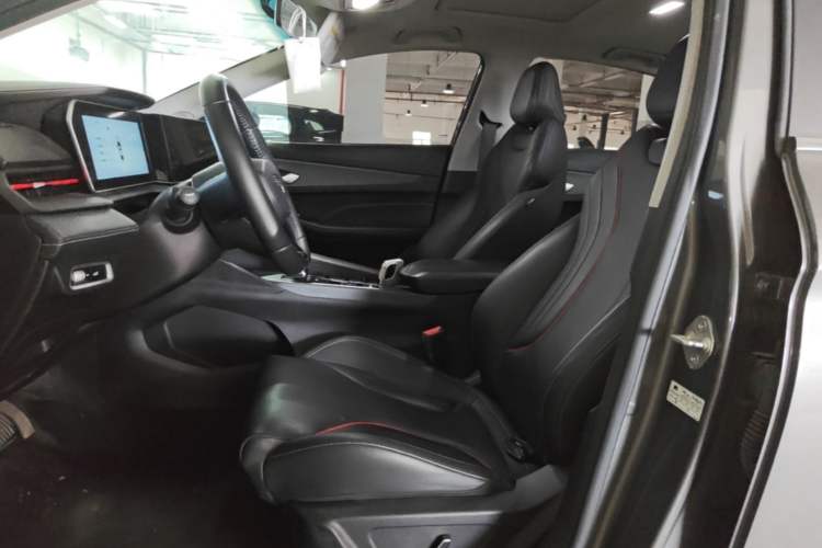 Used Geely Auto Emgrand 2022 4th Generation 1.5L CVT Flagship Model Left Front Seat